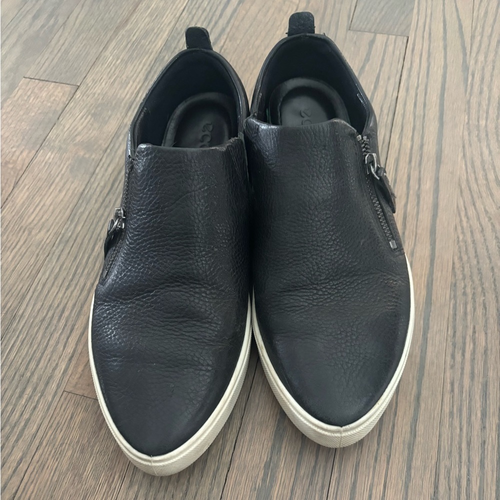 Gently worn Echo slip on shoes